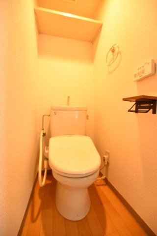 メゾン八尾のトイレ