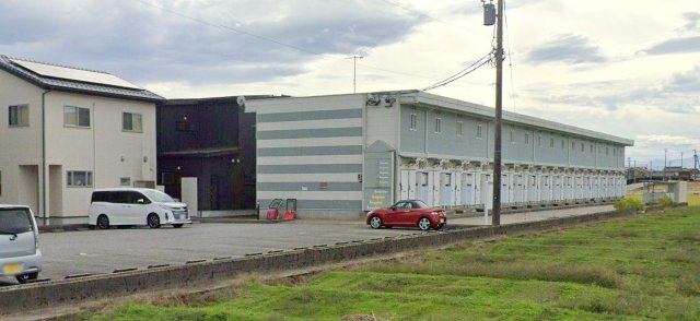 レオパレスセヴィル下窪の外観