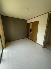 ポルシェ井土ヶ谷の居間・リビング