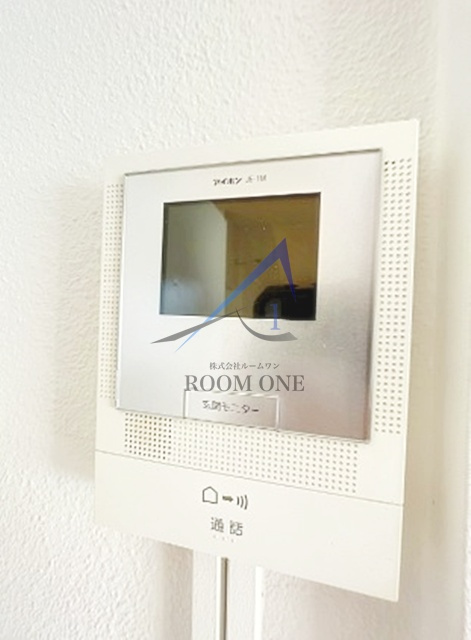 コーポ富貴のセキュリティ|モニター付きインターホンです。