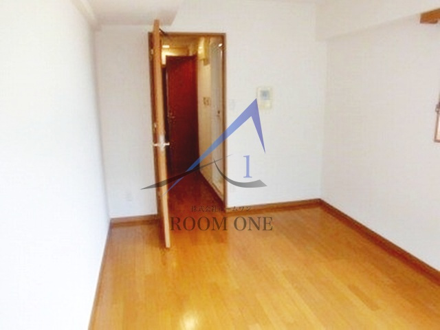 ルーブル西早稲田の居間・リビング|洋室のお部屋です。