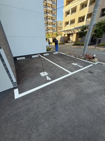 【駐車場】エスリードザ・グラン大阪ノース