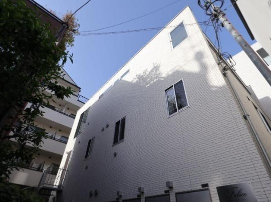 フェリーチェの外観