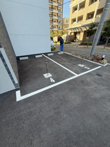 【駐車場】エスリードザ・グラン大阪ノース