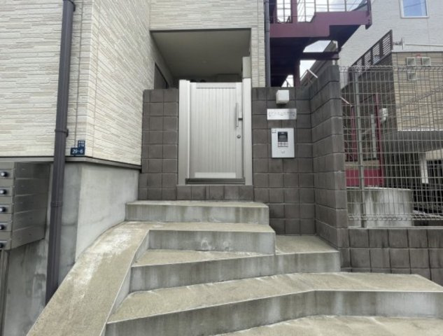 アリロッセ赤羽のエントランス