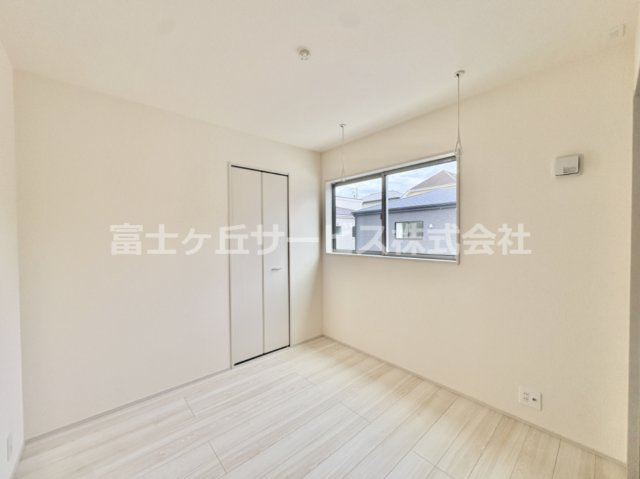 【洋室】 | 浜松市中央区遠州浜2丁目 新築一戸建て 4号棟 | 洋室です
