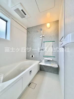 【浴室】 | 浜松市中央区遠州浜2丁目 新築一戸建て 4号棟 | 日々の疲れを癒すお風呂付です
