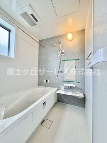 【浴室】 | 浜松市中央区遠州浜2丁目 新築一戸建て 4号棟 | 日々の疲れを癒すお風呂付です