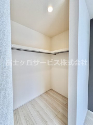 【収納】 | 浜松市中央区遠州浜2丁目 新築一戸建て 4号棟 | ウォークインクローゼットです