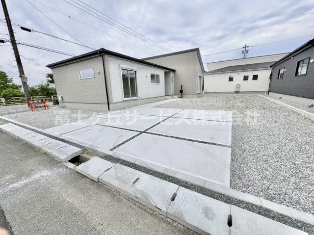 【駐車場】 | 浜松市中央区遠州浜2丁目 新築一戸建て 4号棟 | 駐車場です