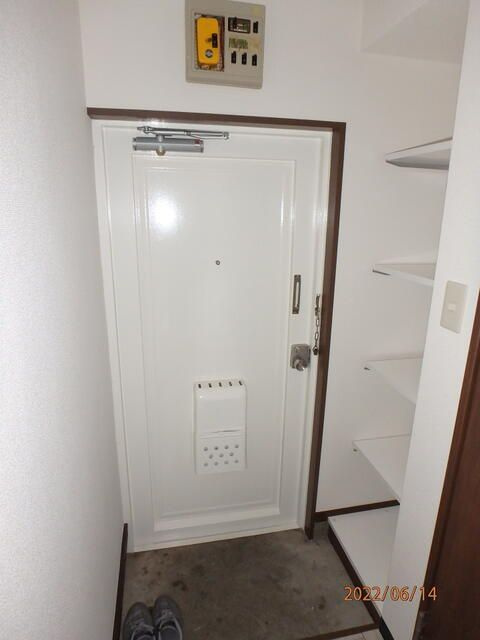 第一伸和マンションの玄関