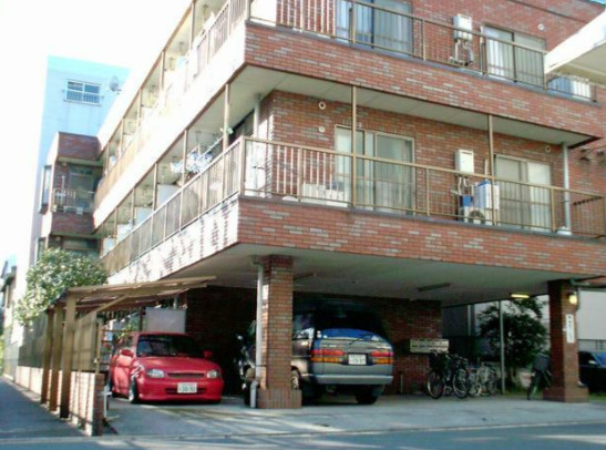 第一伸和マンションの外観