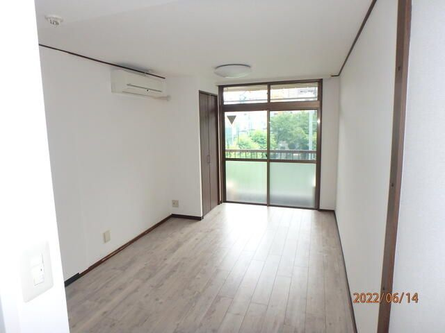 第一伸和マンションの居間・リビング