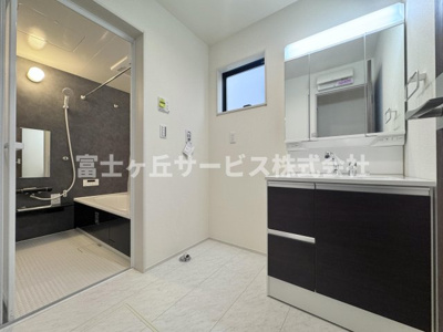 【脱衣所】 | 静岡市葵区桜町2丁目 新築一戸建て 1号棟 | 脱衣場です