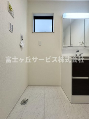 【ランドリースペース】 | 静岡市葵区桜町2丁目 新築一戸建て 1号棟 | 洗濯機置き場です