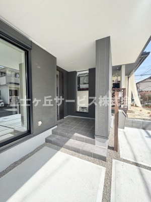【エントランス】 | 静岡市葵区桜町2丁目 新築一戸建て 1号棟 | エントランスです