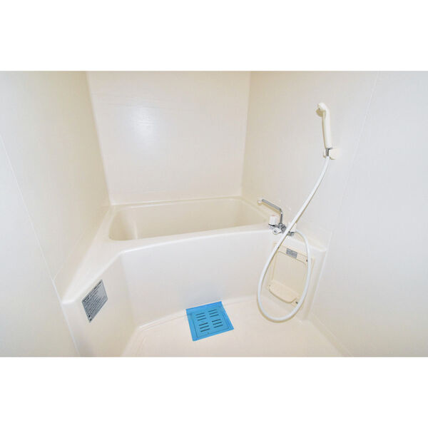 Gramercy Sakaeの浴室