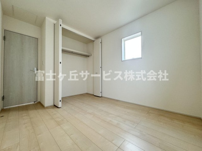 【洋室】 | 静岡市葵区桜町2丁目 新築一戸建て 2号棟 | 多目的に使用できるストレージルームです