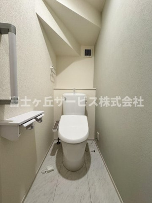 【トイレ】 | 静岡市葵区桜町2丁目 新築一戸建て 2号棟 | 1Fトイレです
2Fにも同タイプのトイレがあります