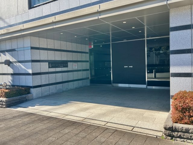 レクセル府中西府のエントランス