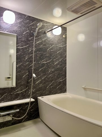 レクセル府中西府の浴室