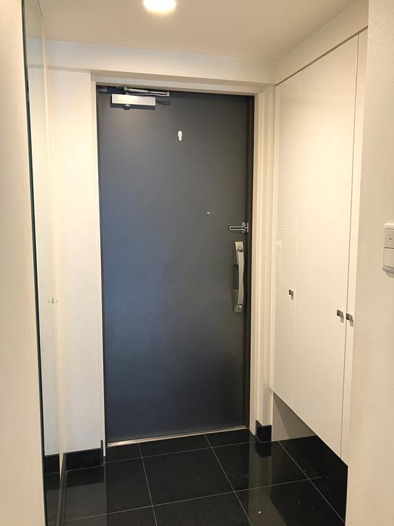 プラネ清澄白河クレメント・リバーの玄関