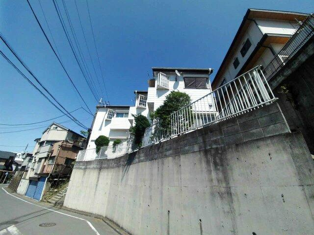 朝霞市岡3丁目のアパートの画像