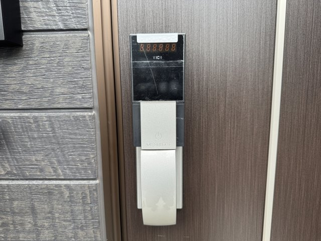 ルミエール鹿黒Aのセキュリティ|電子ロック
