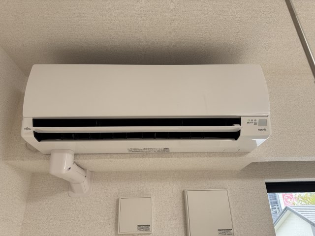 ルミエール鹿黒Aの設備|エアコン２基付