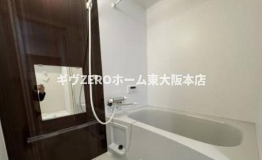 ロイヤルレジデンス鶴橋の浴室