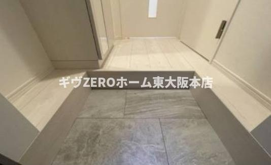 ロイヤルレジデンス鶴橋の玄関