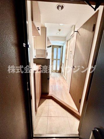 グランドステージ江坂の玄関