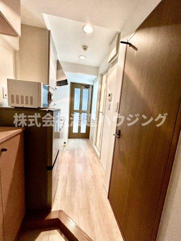 グランドステージ江坂の居間・リビング