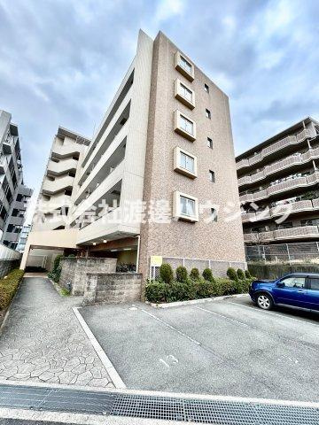 GROOVE江坂の外観