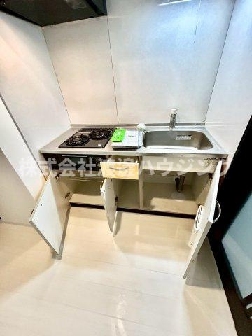 GROOVE江坂のキッチン|キッチン下収納