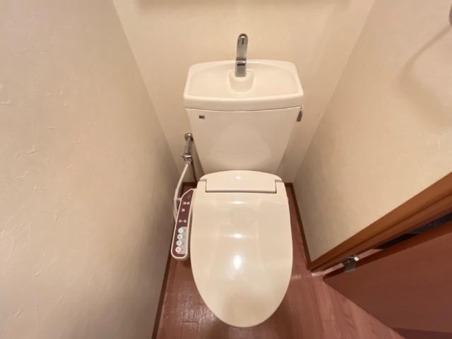 アビタッツィオーネのトイレ|シャワー付トイレ