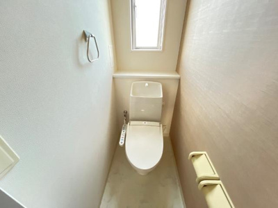 【トイレ】 | メルヴェーユ黒須Ⅴ | シャワー付トイレ