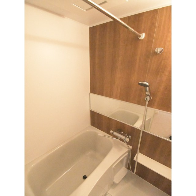 オーパスホームズ三田の浴室