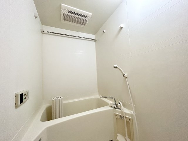 ナカヤマビルディングの浴室|別号室参考写真