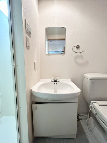 ナカヤマビルディングの独立洗面台|別号室参考写真