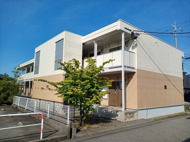 レオパレスいわせのの外観