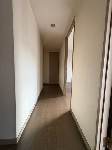 グランベル上野の杜の玄関