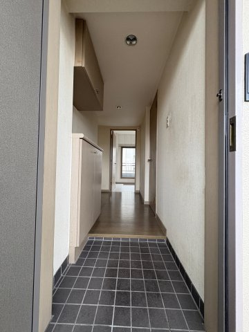 グランベル上野の杜の玄関