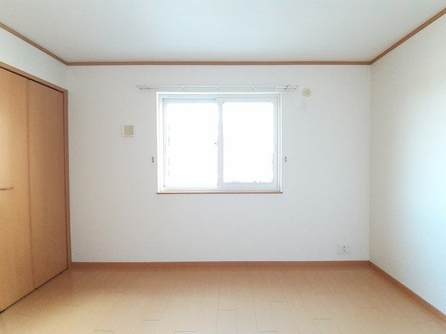 トパーズＡの内装|明るい色調の室内です