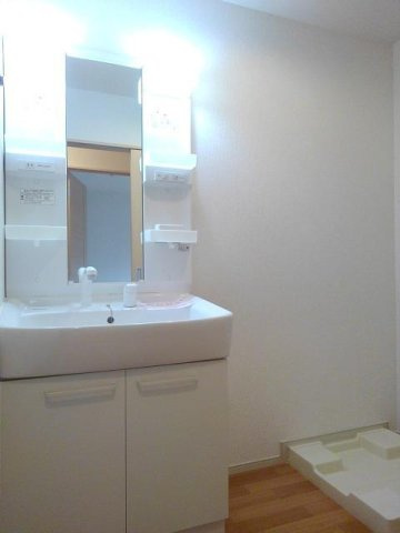 ファインハルエールⅤの洗面所|コンパクトで使いやすい洗面所