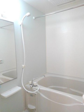 ファインハルエールⅤの浴室|落ち着いた空間のお風呂です