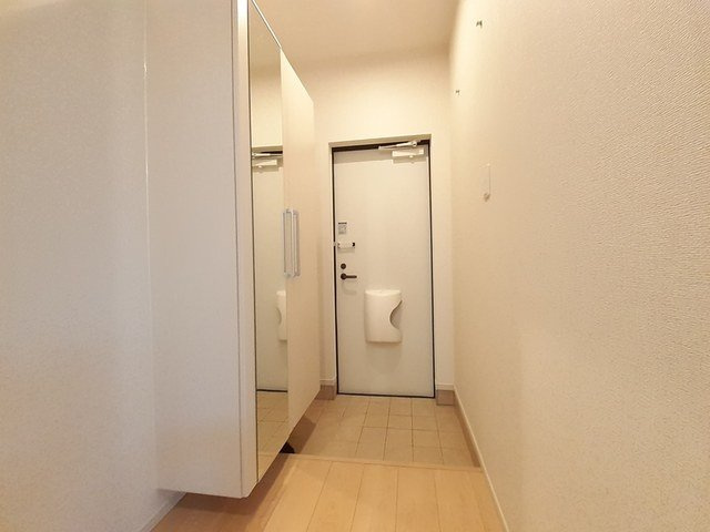 フローラシオン森の玄関|明るい玄関です