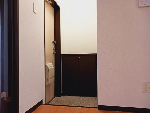 ヴィラ・ヌーベルの玄関|落ち着いた玄関です