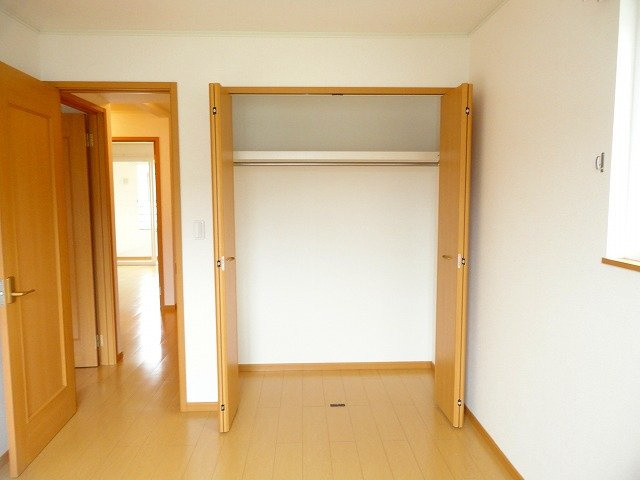 ファイン・ハル・エ－ル　Ⅲの収納|小物を収納するのに便利です