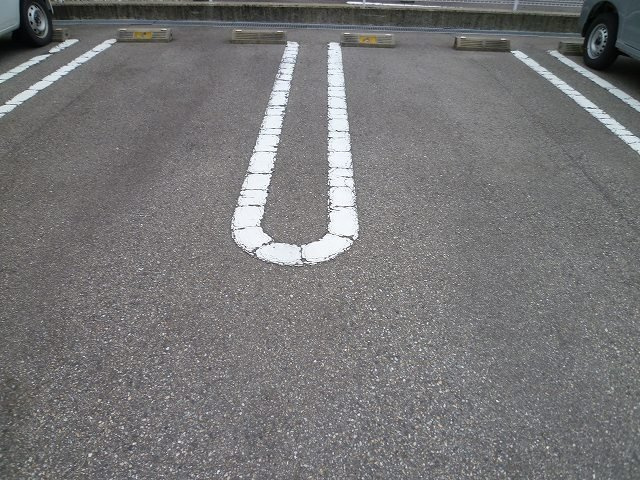 ファイン・ハル・エ－ル　Ⅲの駐車場|駐車場完備です